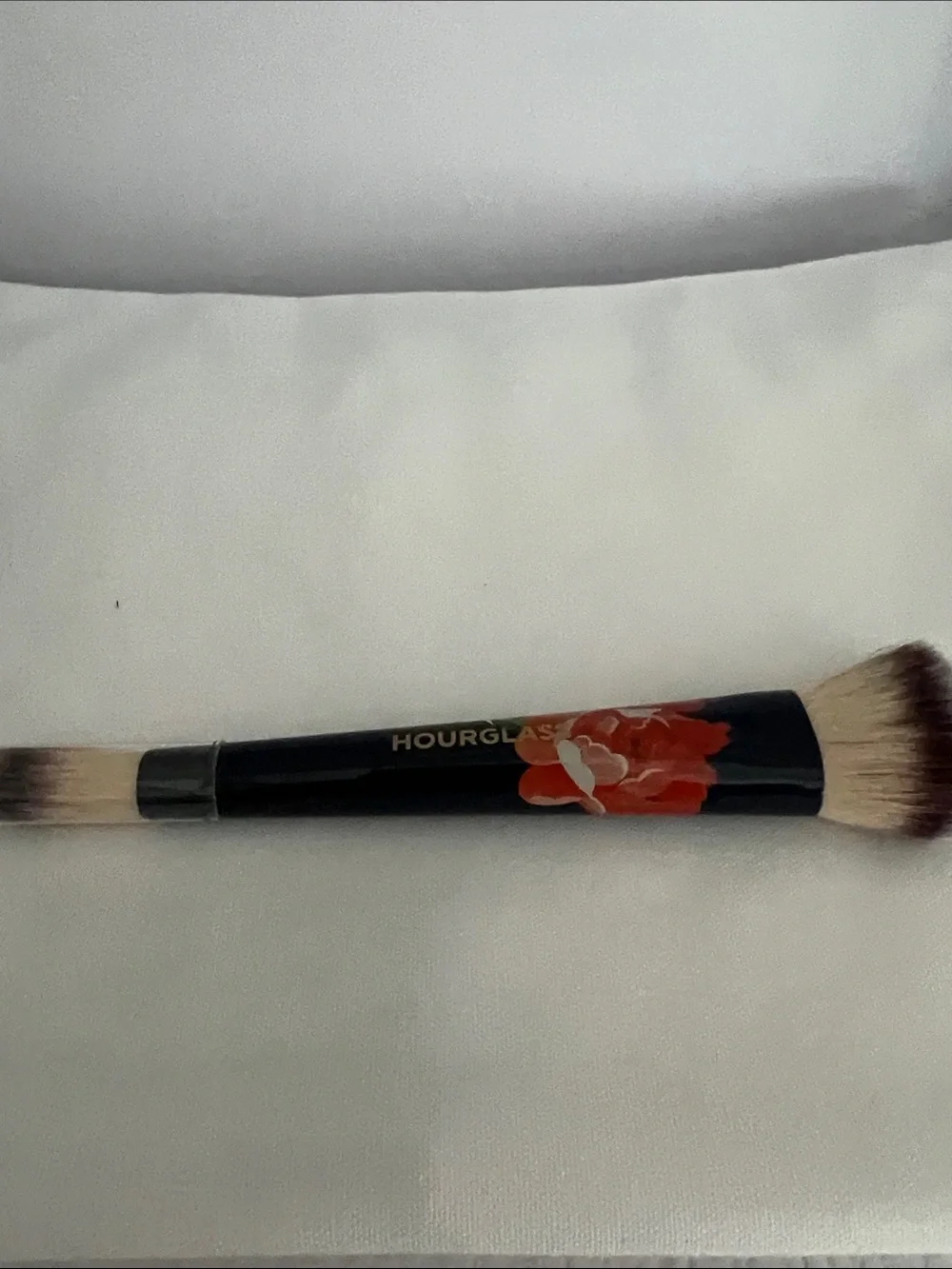 Hourglass Dual-Ended Brush Ambient Lighting Edit II - Fox